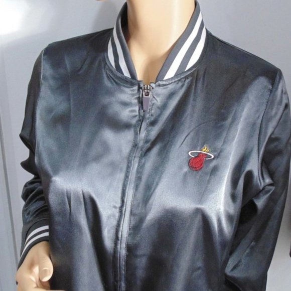 MIAMI HEAT Basketball Gray Satin jacket - Picture 2 of 7